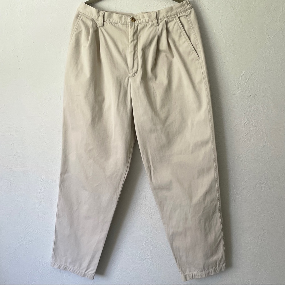 Women's Eddie Bauer Classic Fit Pleated Khaki Chino Pants